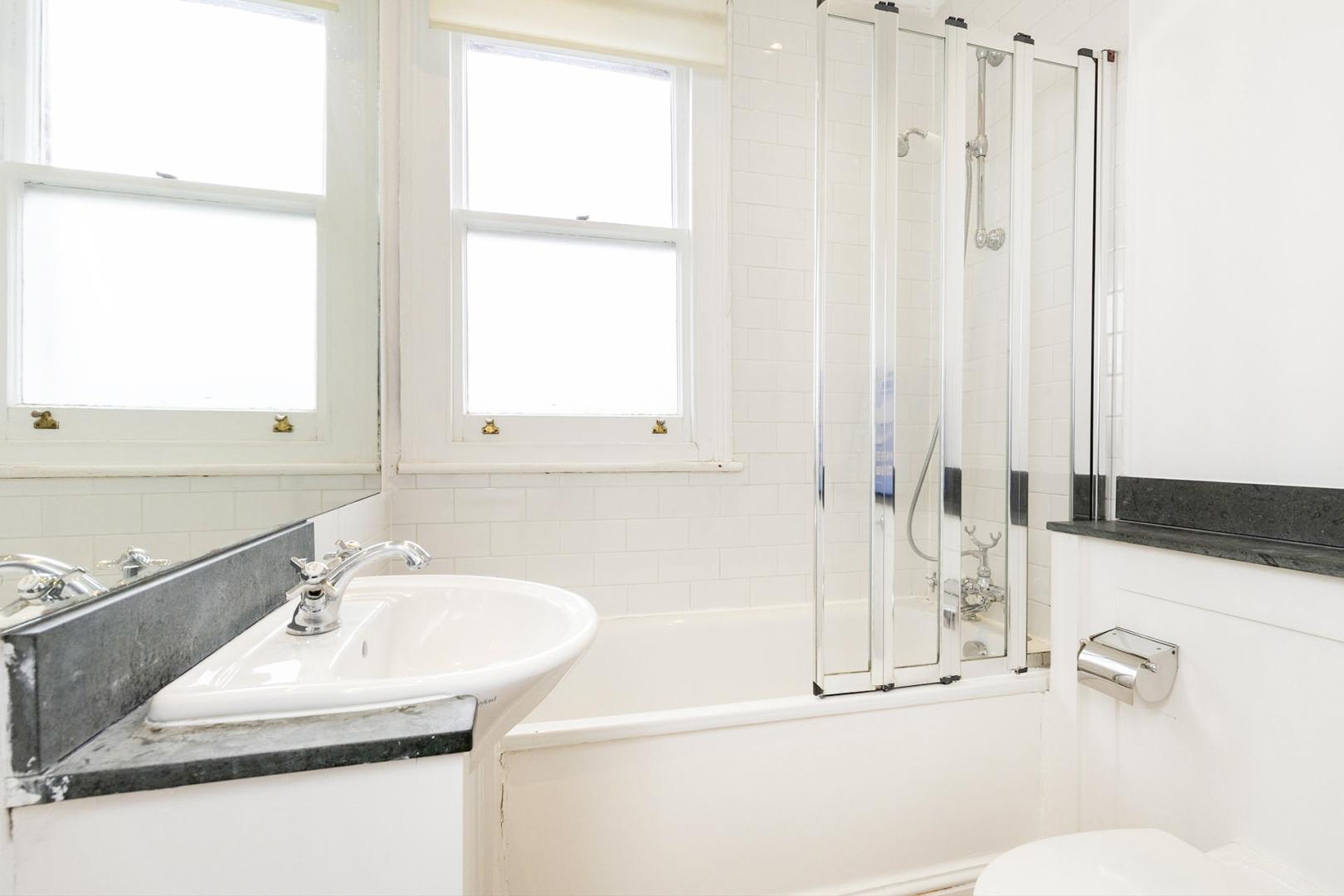 Modern Studio Harvist Road, Queens Park